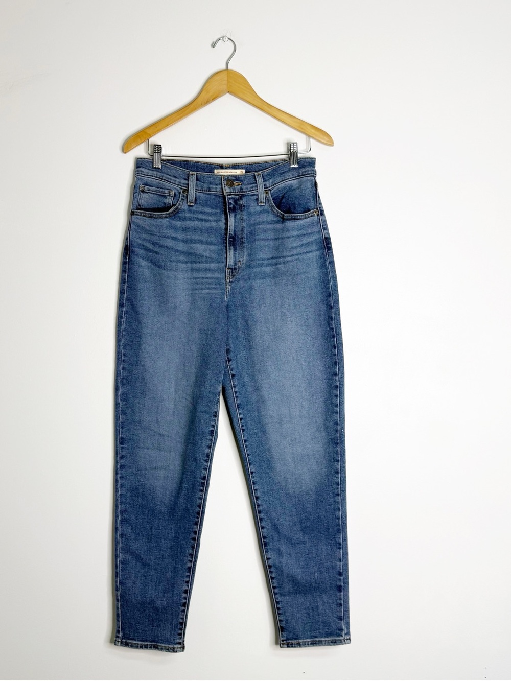 Levi’s High Waisted Mom Jeans Size 29 Light Wash Tapered Leg
